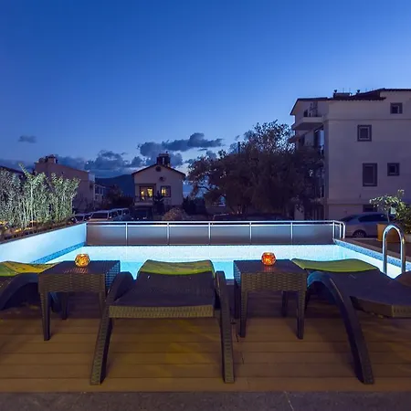 Shiva Apart Apartment *